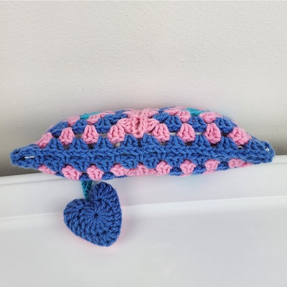 New Handcrafted Crochet Clutch Blue Pink Teal Case Granny Heart Crochet Charm - Picture 5 of 7